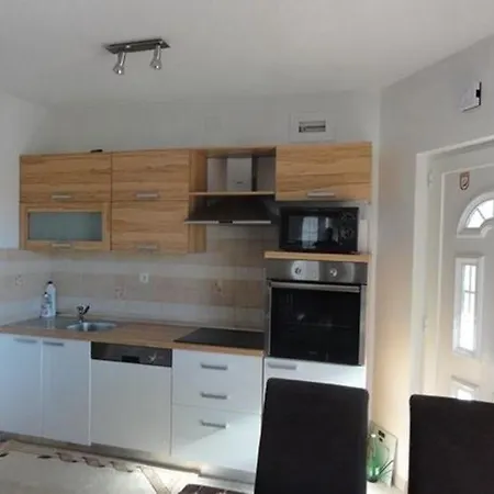 Apartament In 7557 Vodice